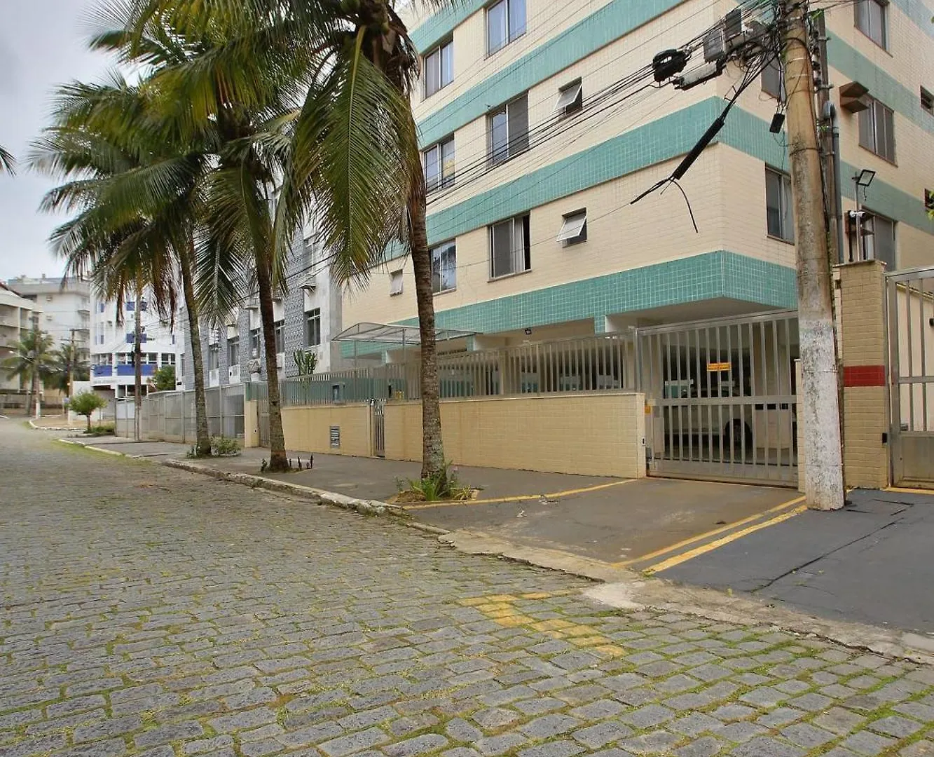 50 M Da Praia Do Forte Cabo Frio Rj, 2 Quartos Sendo Que 1 Com Ar Condicionado ,Cozinha ,2 Banheiros, Garagem Wi Fi Brazil